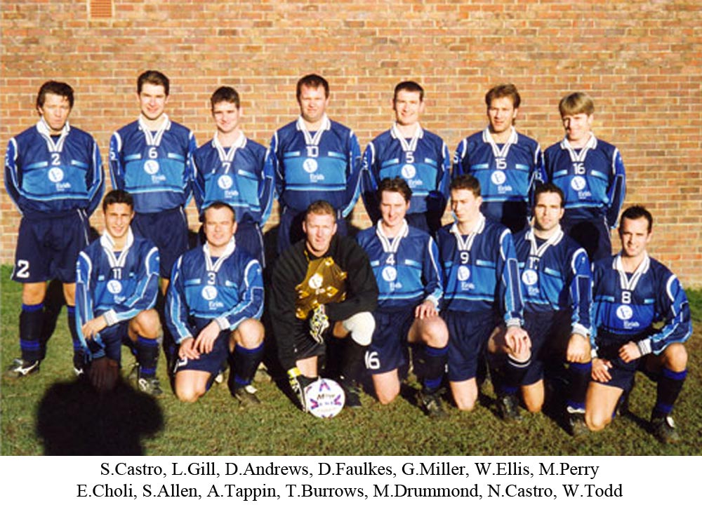 Team photo of Platt FC from 2000