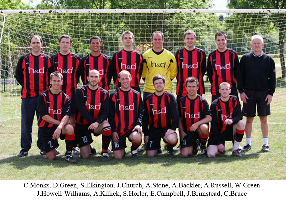 Team photo of Platt FC from 2011