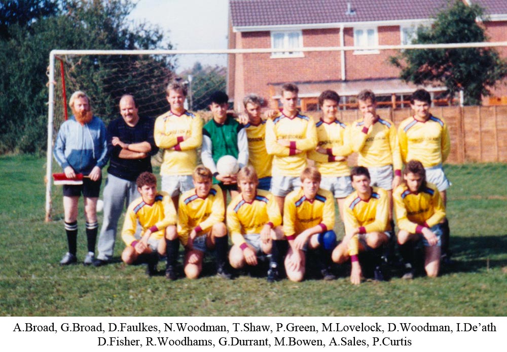 Team photo of Platt Invicta from 1987