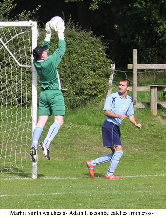 Platt keeper Adam Luscombe holds on to the ball from high cross during Kent County League action at the Stonehouse ground in 2010